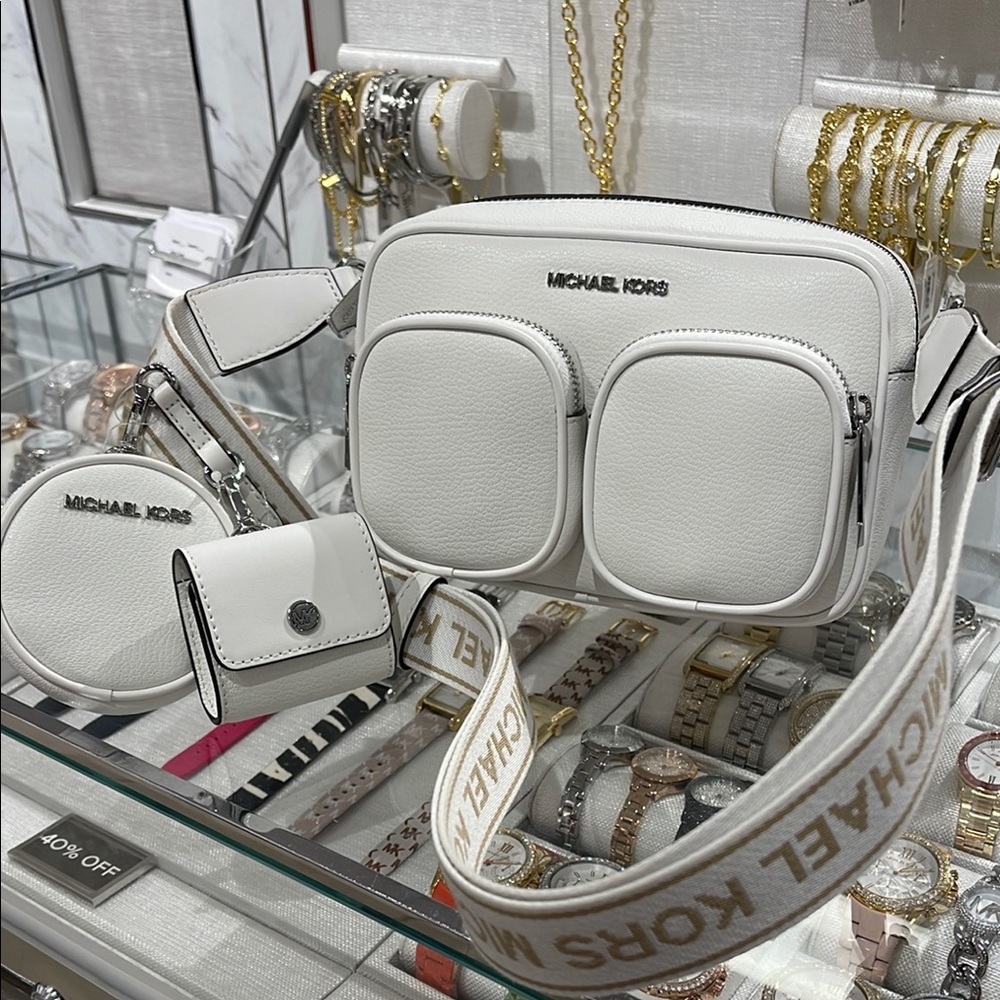 Michael Kors Jet Set Leather Medium Crossbody Bag with Case for Apple Airpods Pr